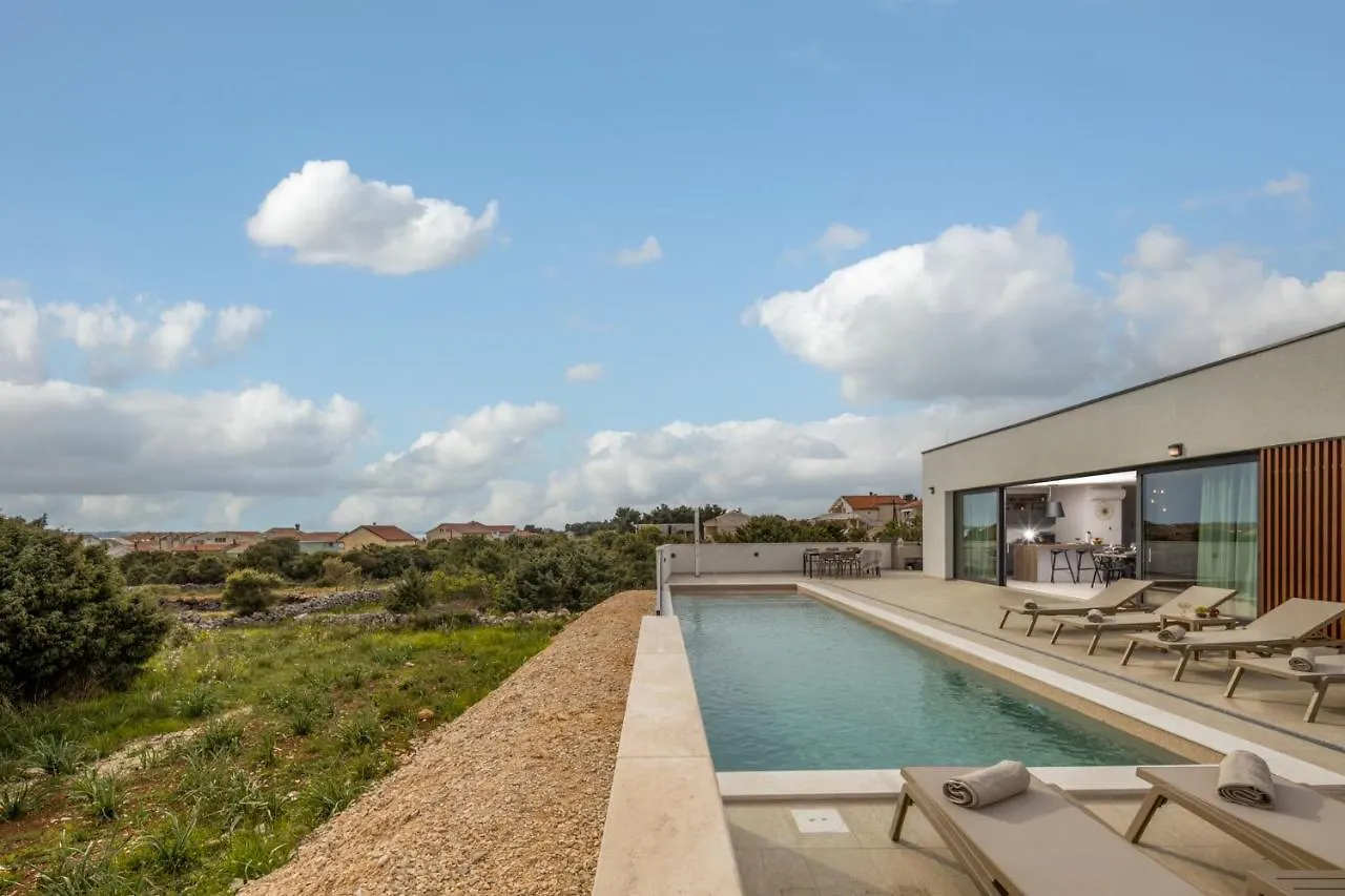 Coralis Villa Vrsi 0*,  Croatia