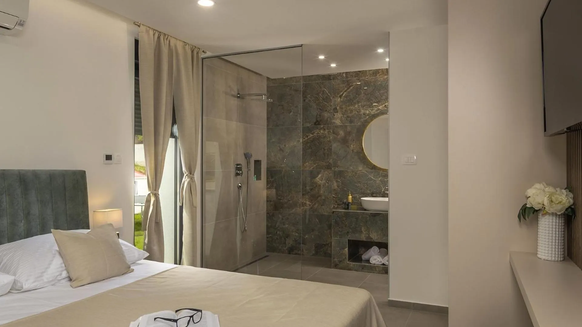Coralis Villa Vrsi Croatia